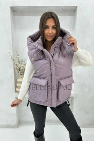 Kamizelka Patrycja – pikowana, z kapturem - liliowa widok z przodu