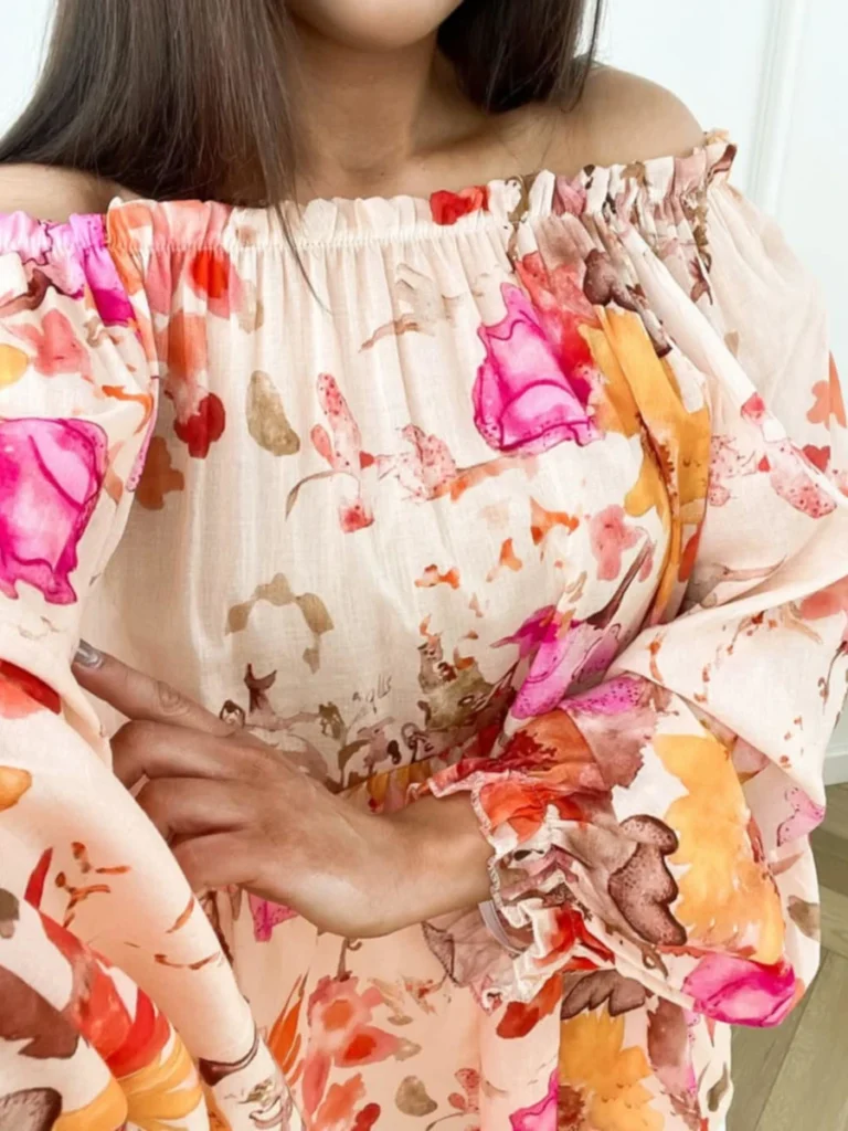 Delikatna bluzka bawełniana FLORENCE (Beżowa) widok z przodu przybliżenie