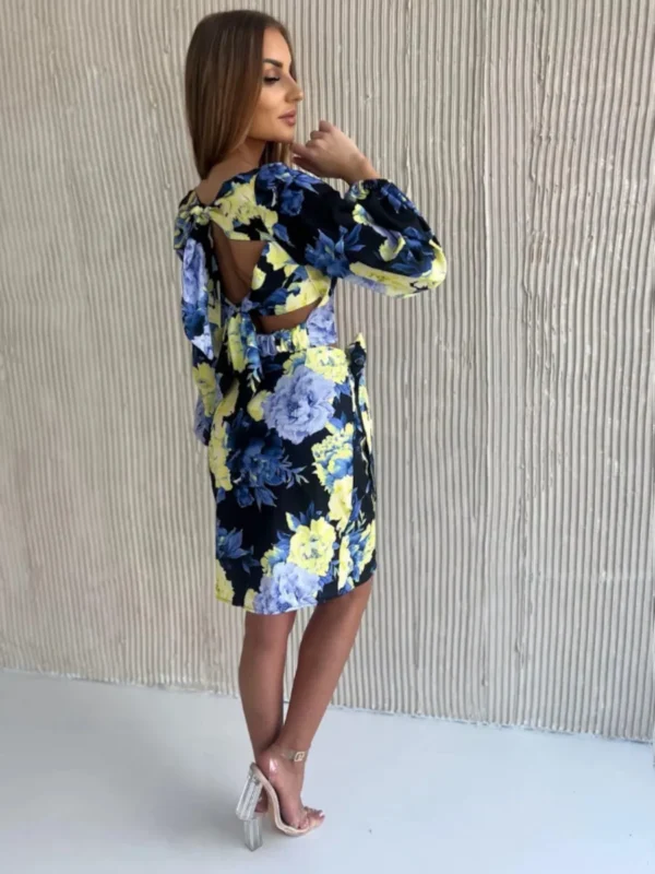 Komplet Lomi – kwiatowy zestaw widok z tyłu