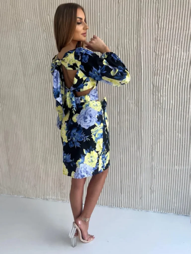 Komplet Lomi – kwiatowy zestaw widok z tyłu