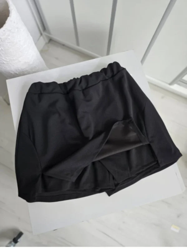 Spódnico-spodenki - plus size widok z przodu