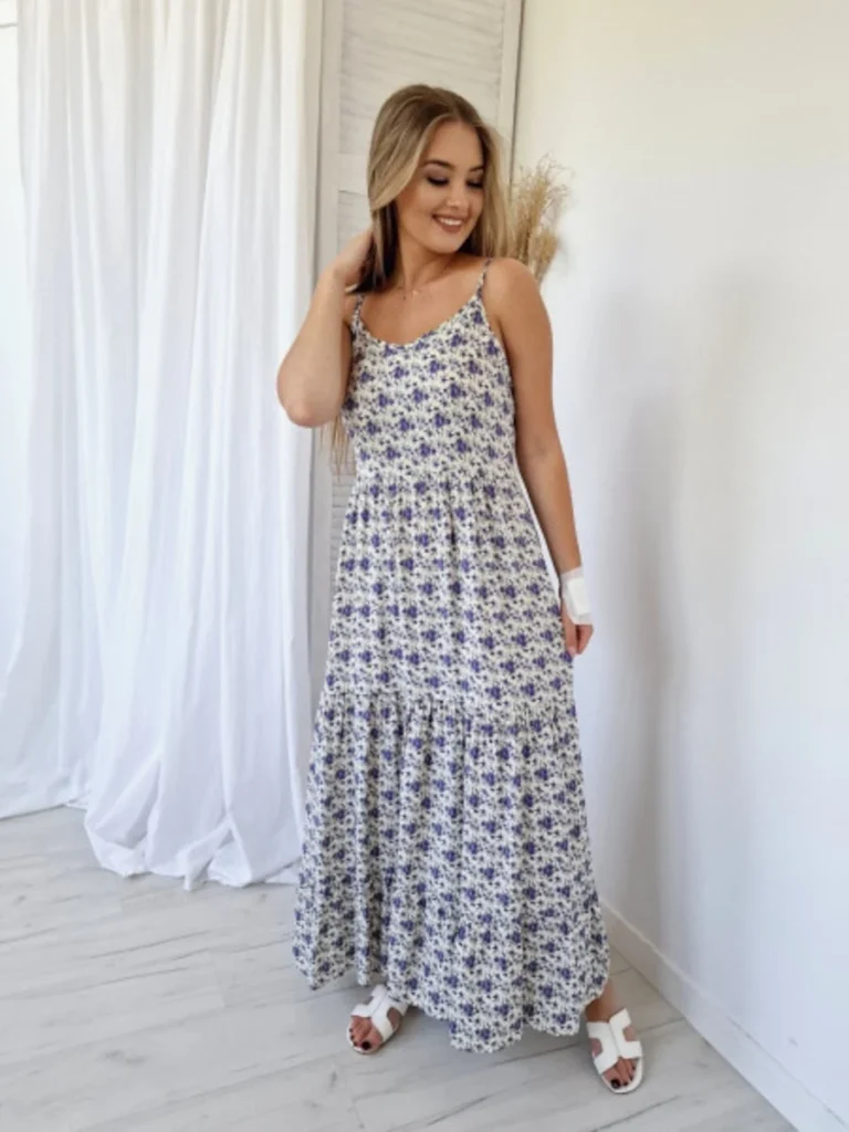 Sukienka maxi - fioletowe kwiaty widok z przodu