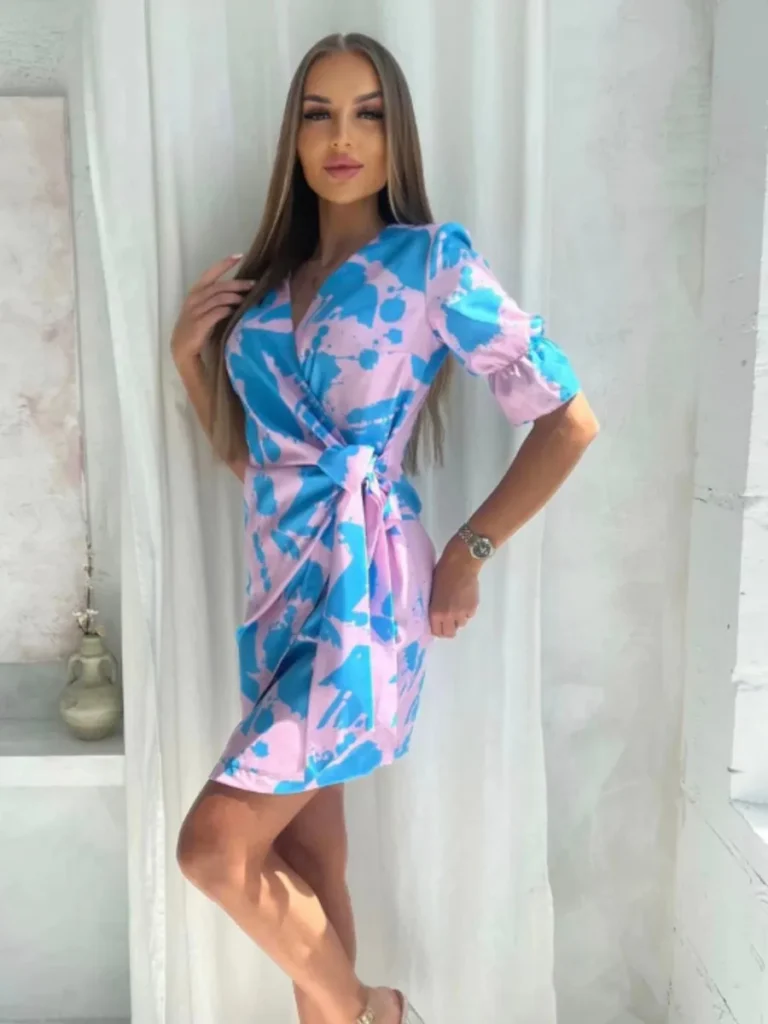 Sukienka Giana – różowo-niebieska widok z przodu