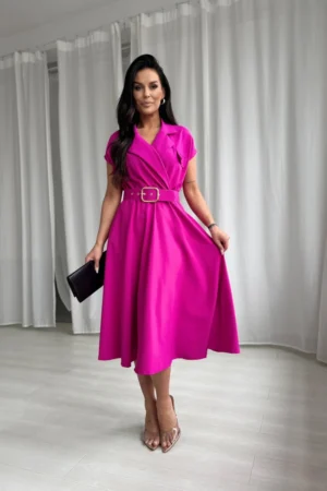 Sukienka MELANIA - fuksja kopertowa midi z paskiem widok z przodu